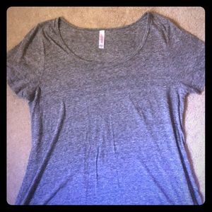 LulaRoe Classic tee!